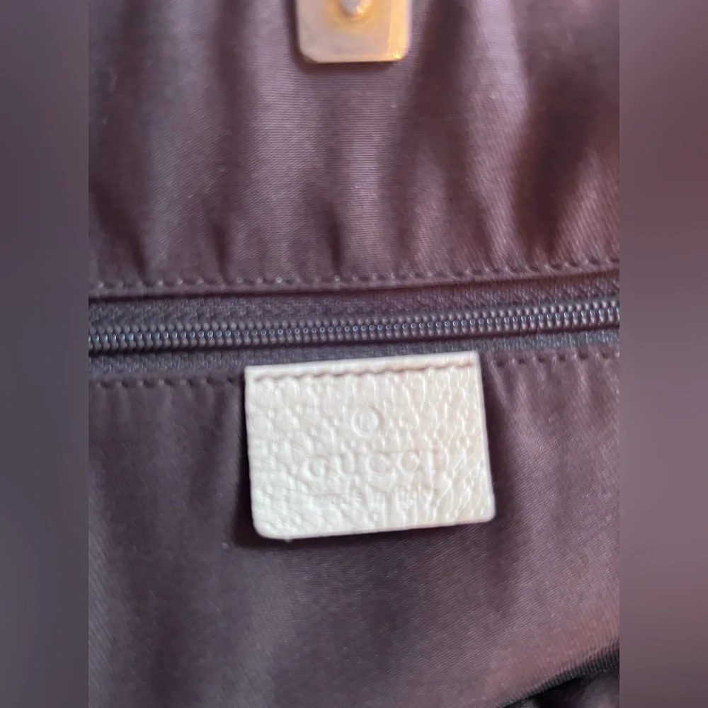 Gucci Beige and Brown GG Canvas Tote. Good condition. Authenticity card provided - Picture 10 of 14